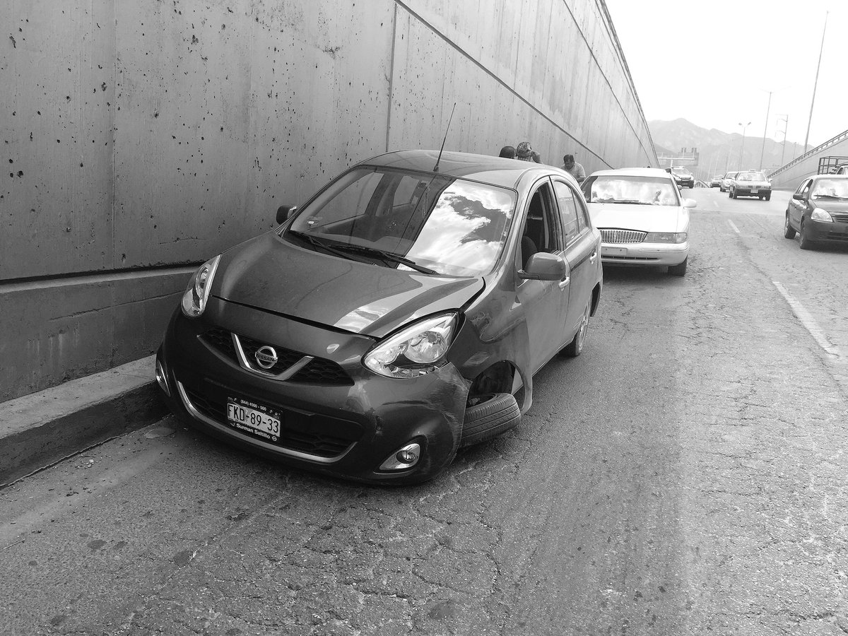 Accidente vial en LEA