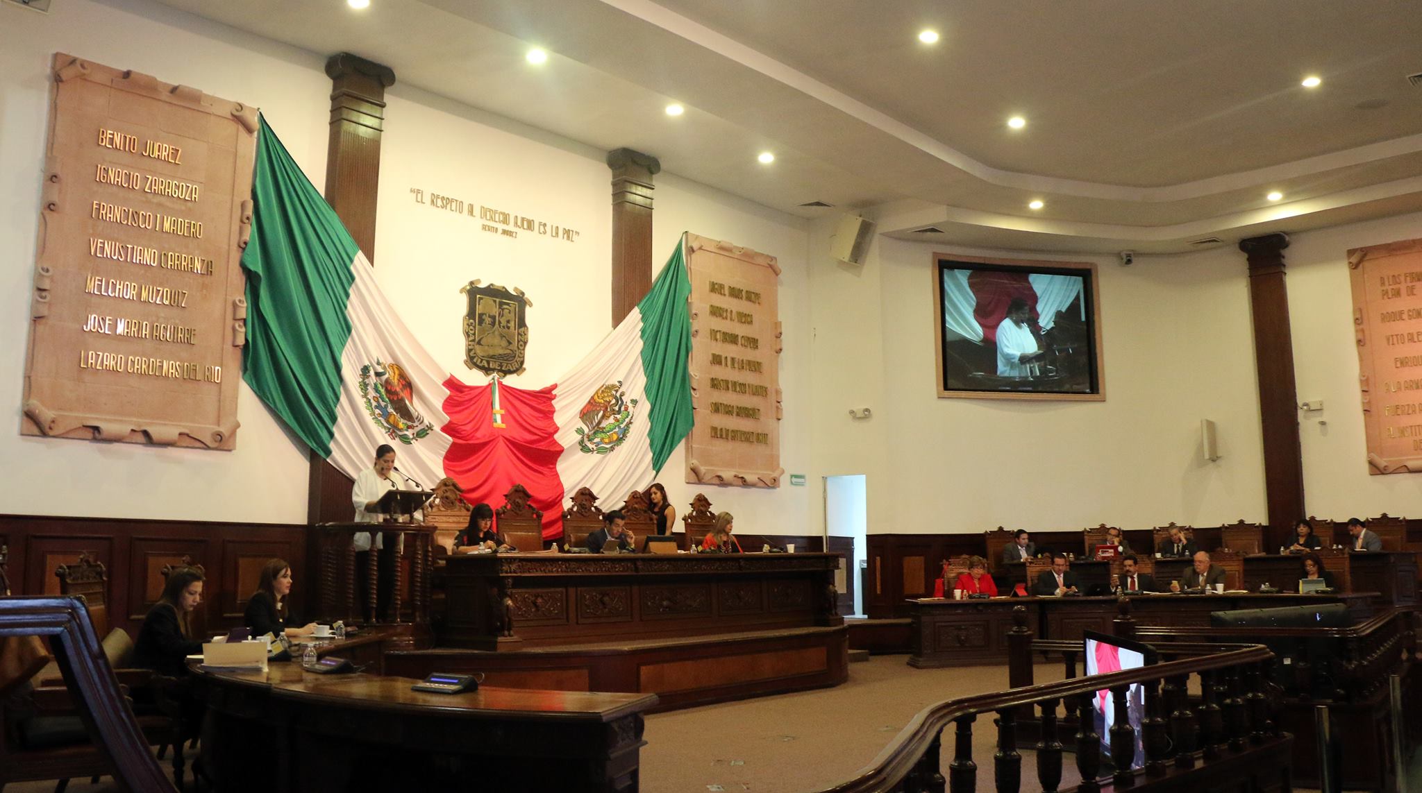 A “control remoto” comparece <br>Chilo ante Congreso