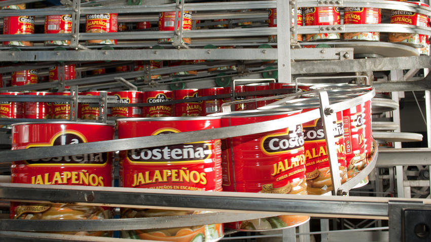 La Costeña niega que un empleado haya orinado en sus productos