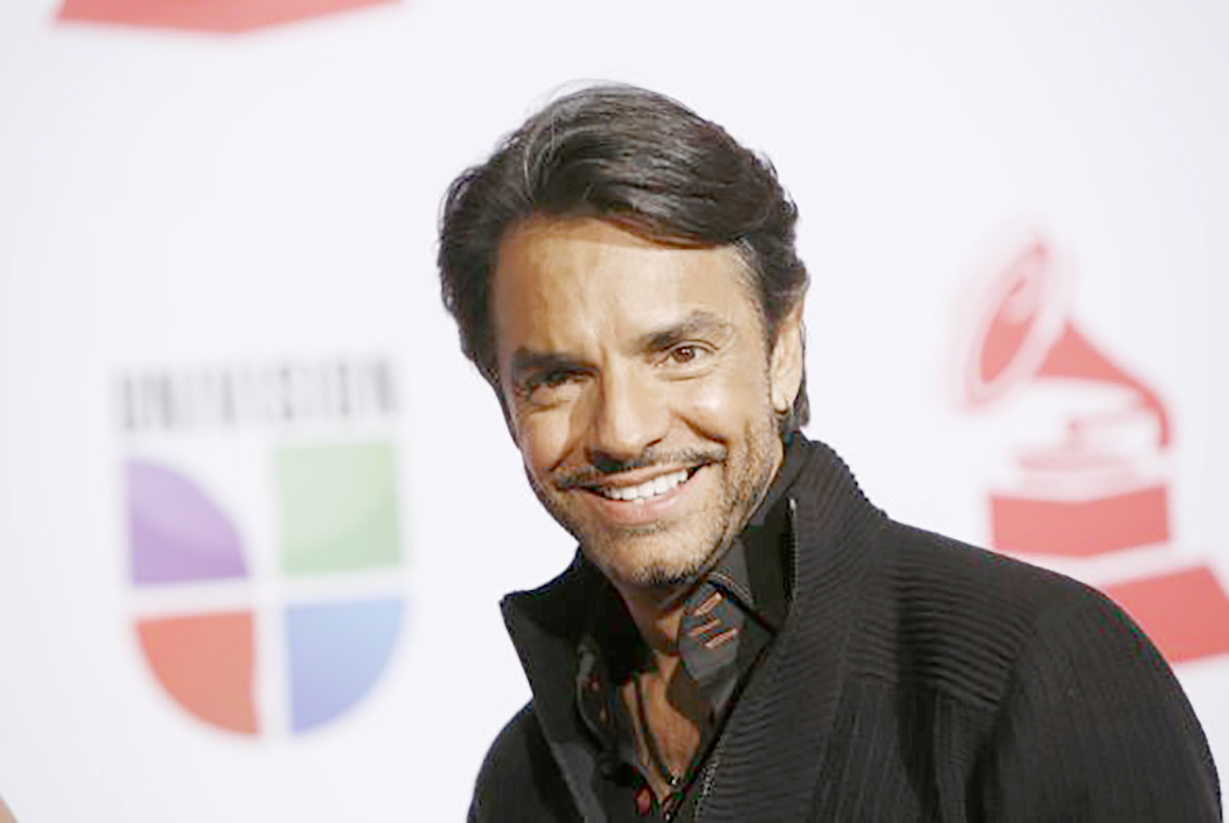 Quieren a Derbez en el cine español