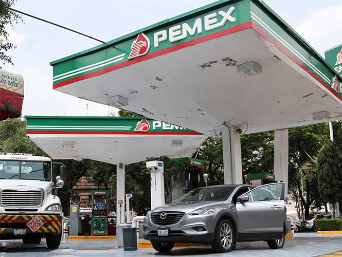 Baja el precio de la gasolina en frontera de Coahuila