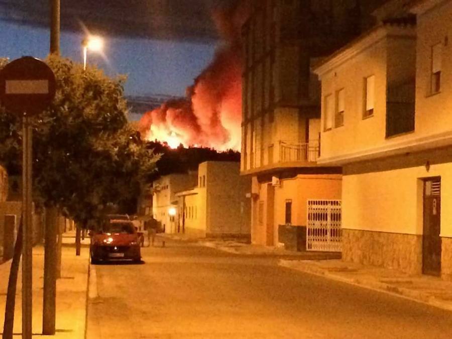Incendio durante fiesta deja 38 muertos, hay 16 niños