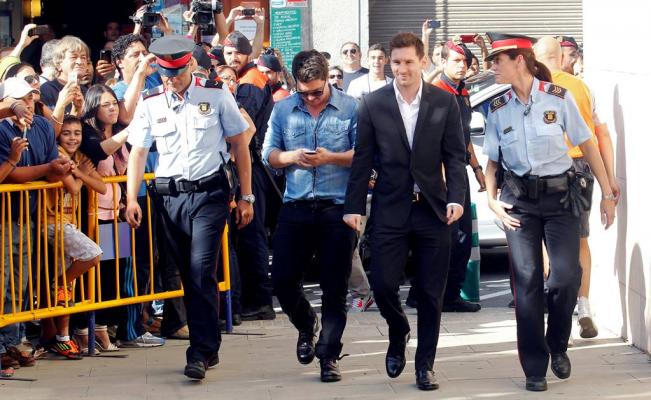 El Barsa criticado por apoyo a Messi
