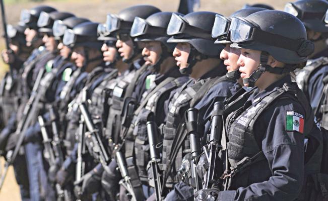 Premian oratoria de policías federales