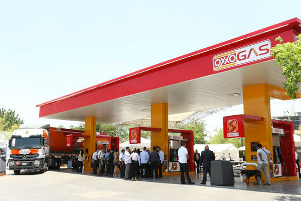 “Oxxo Gas” entra a la venta de gasolina en México