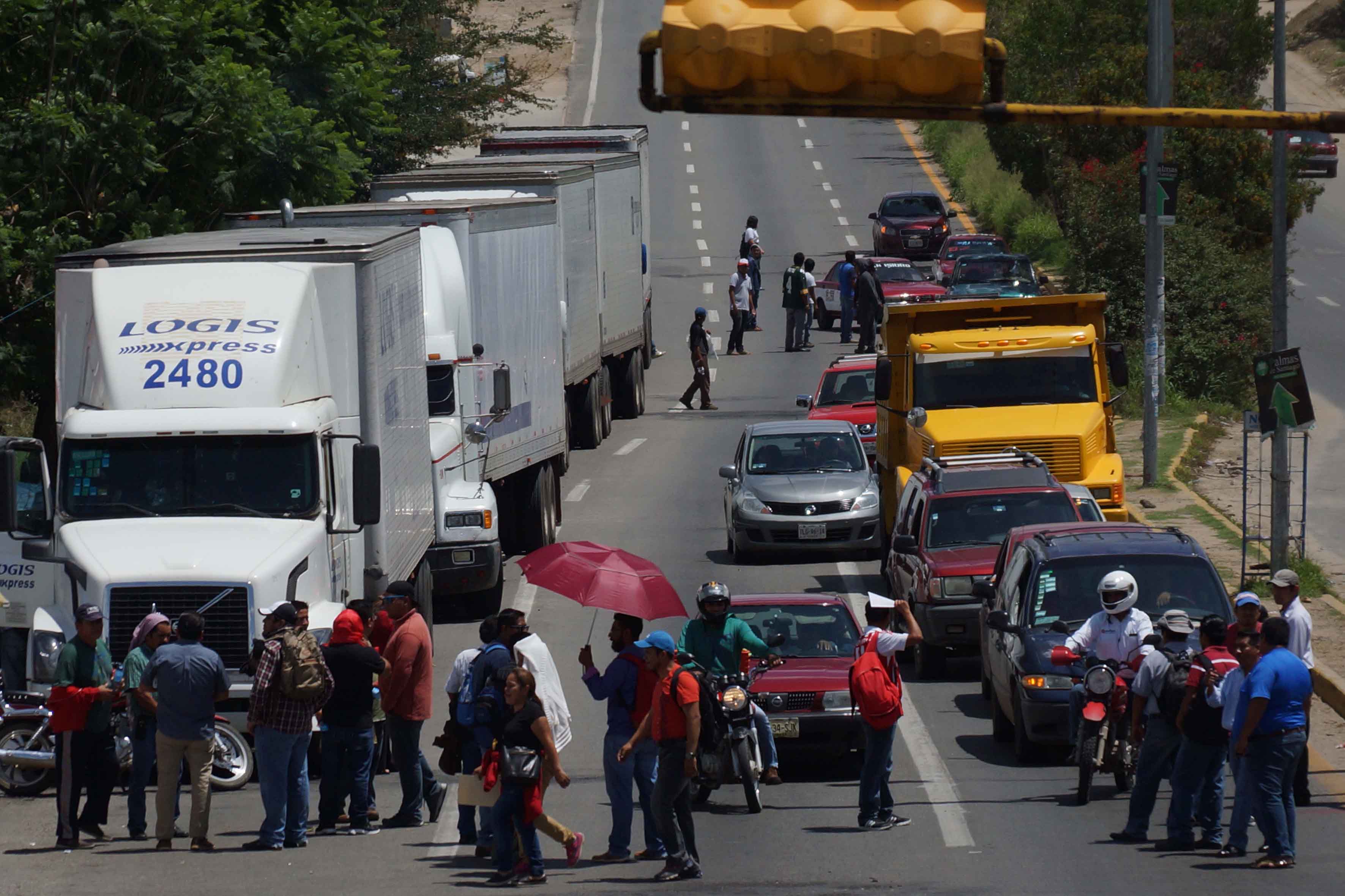 Anuncia CNTE 72 horas de paro nacional y bloqueos