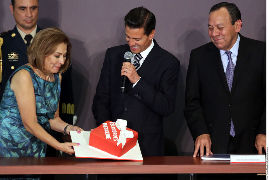 Felicitaciones para el Presidente inundan la red