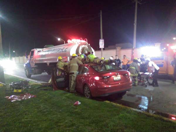 Ebria mujer mata a un trabajador y lesiona a otro en Saltillo