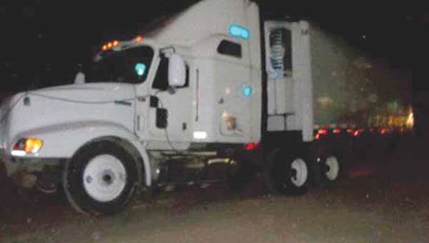 Con violencia roban tráiler en la Saltillo-Monterrey