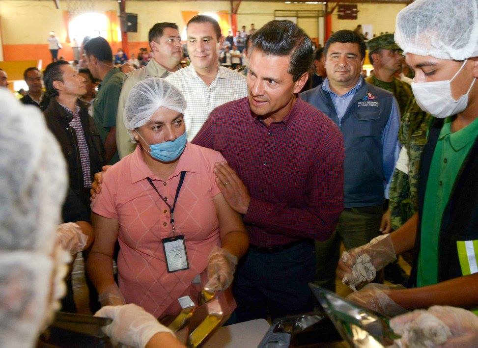 Peña celebra participación de mujeres en desarrollo nacional