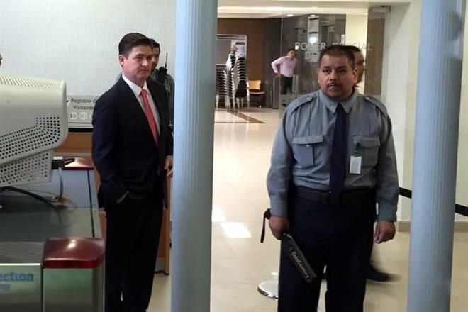 Acude Rodrigo Medina a audiencia de imputación