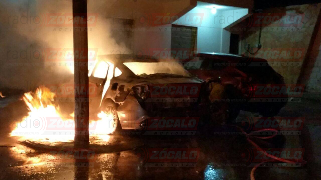 Incendian carros intencionalmente en Piedras Negras