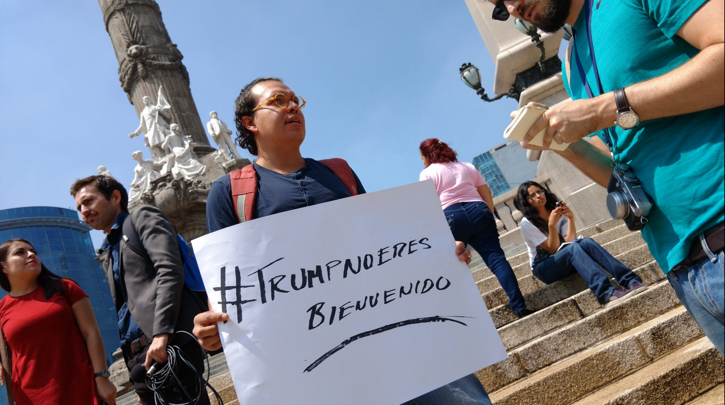 Los mexicanos con dignidad rechazamos a Trump, dicen en el Ángel