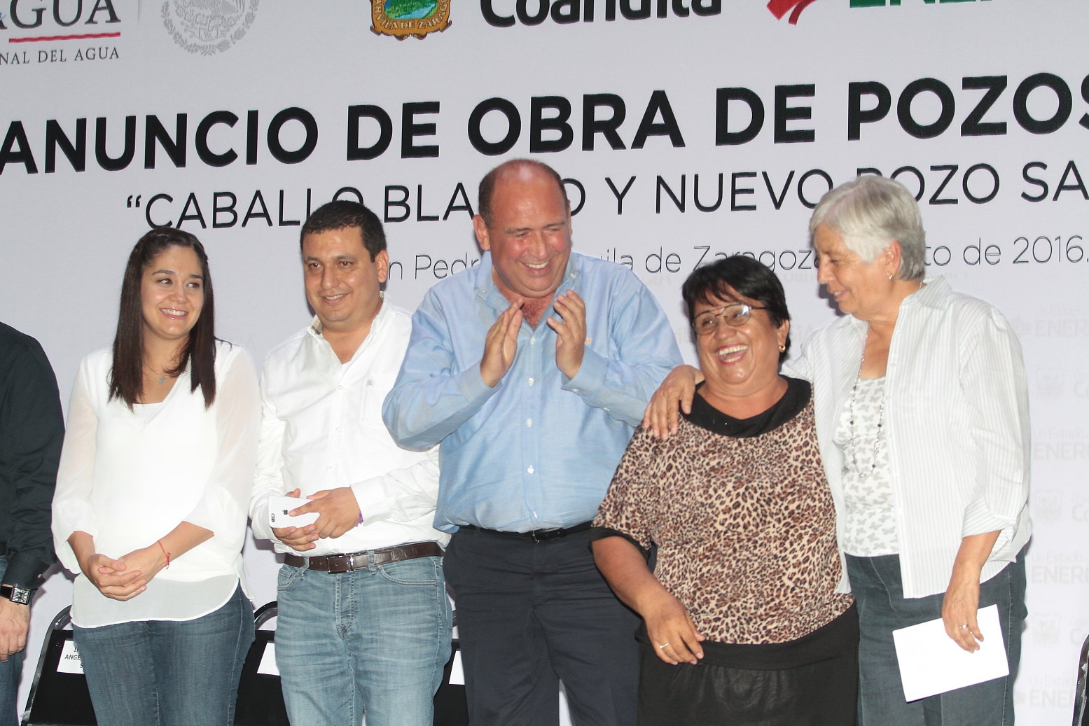 Anuncia Rubén más obras <br>de agua potable para Coahuila