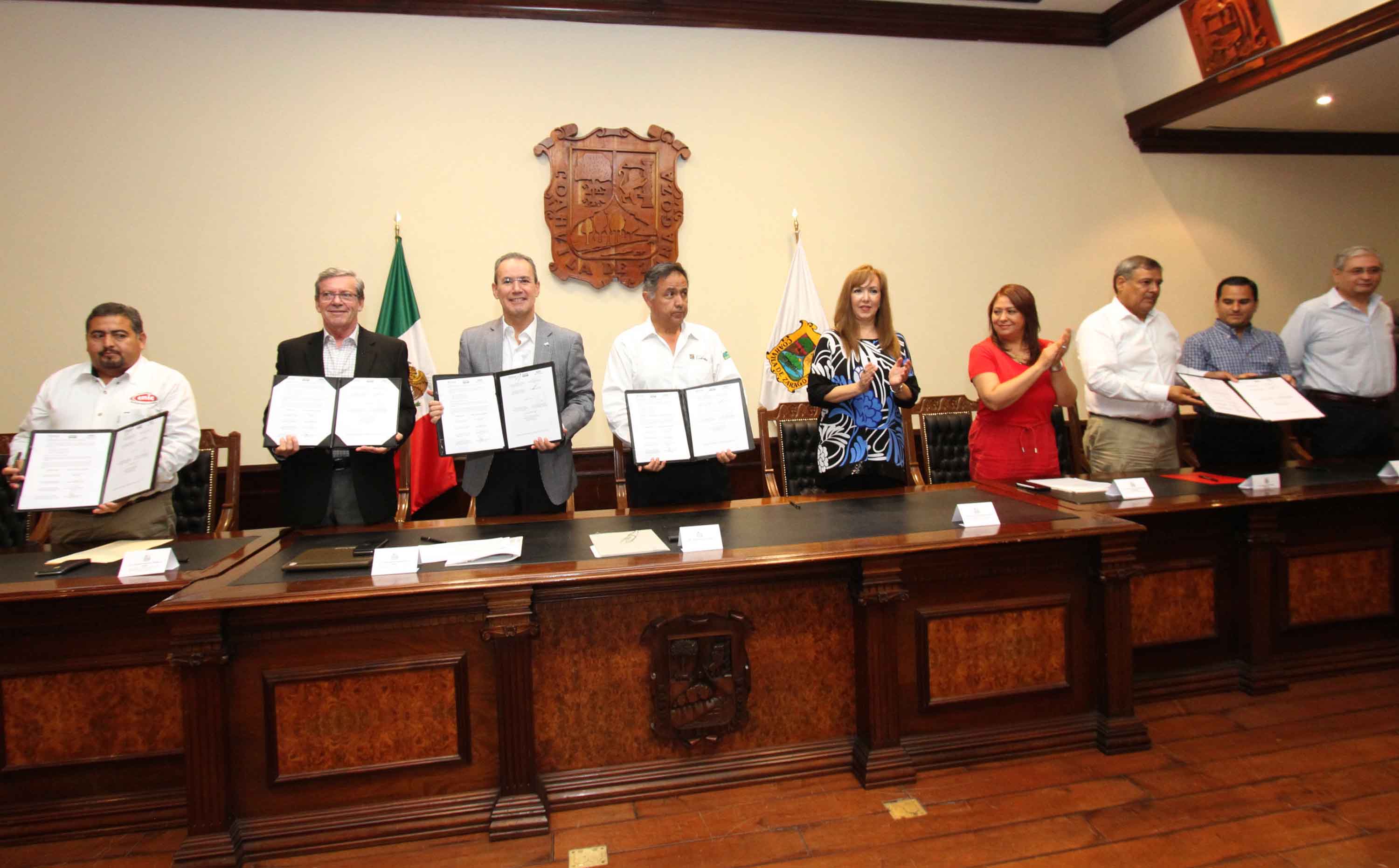 Firman convenio, buscan hacer más eficiente uso de recursos