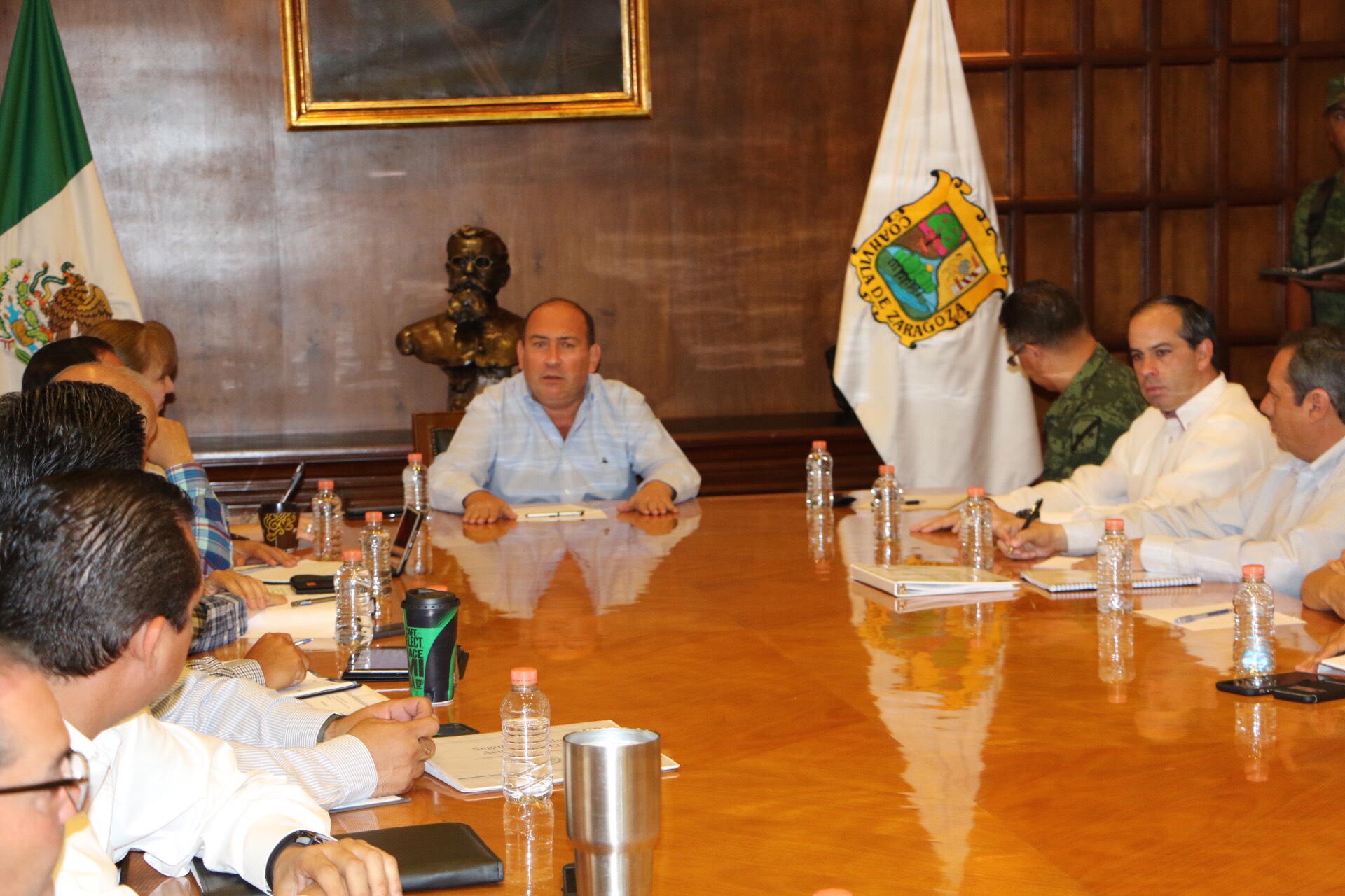 Continúan homicidios a la baja; <br>encabeza Rubén reunión de seguridad