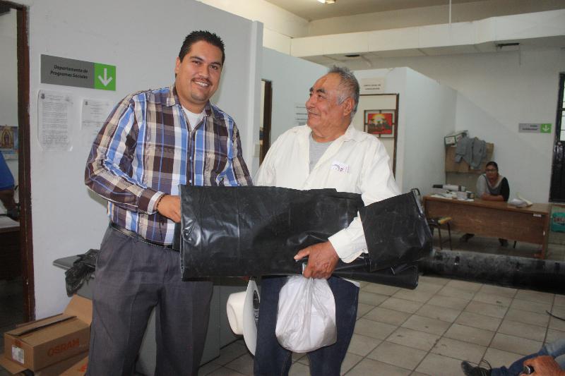 Implementan en San Pedro programa emergente de hule para techo