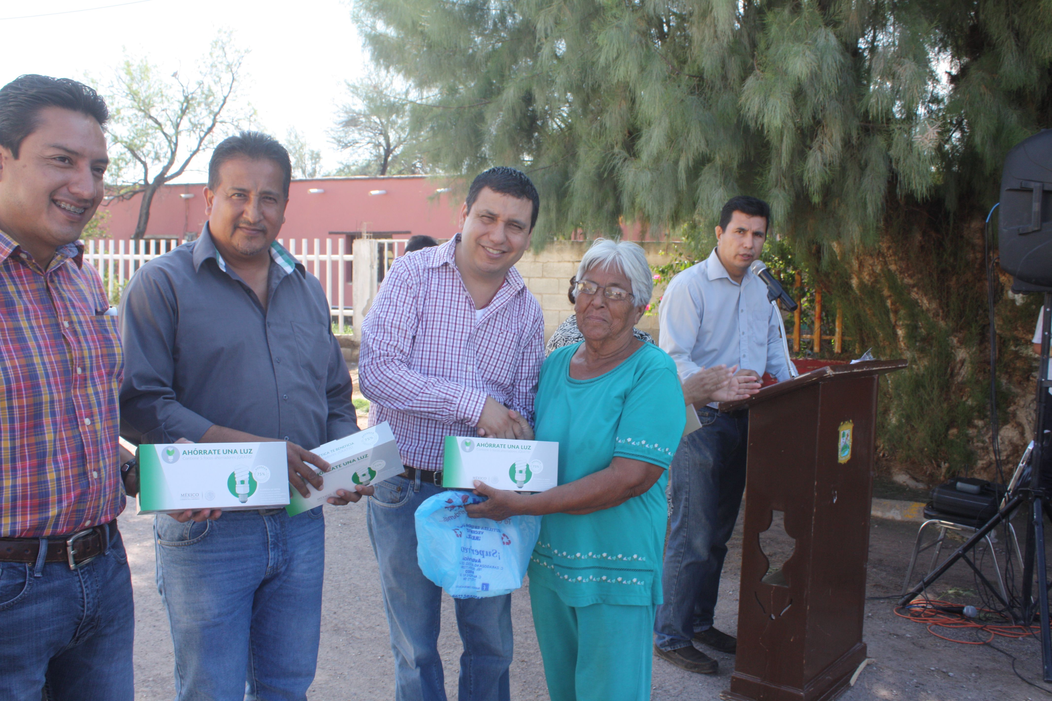 Llevan “Ahórrate una Luz” a comunidades rurales de San Pedro