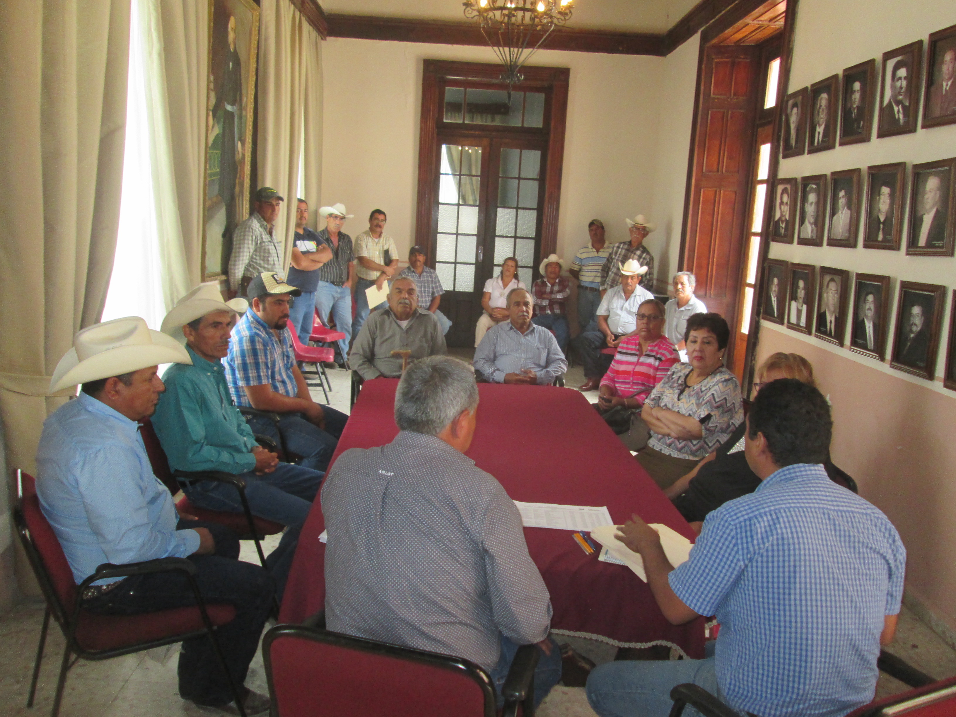 Recibirán apoyos campesinos de Cuatro Ciénegas