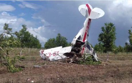 Cae avioneta en Sonora, piloto se lesiona