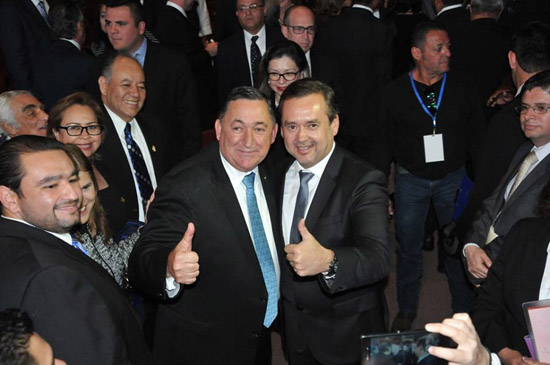 Ciudadanos opinan que alcalde panista de Monclova abusa del poder