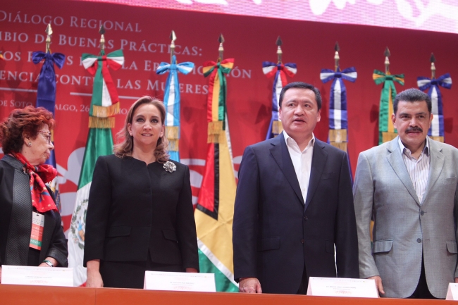 Osorio Chong llama a luchar contra <br>la violencia hacia niñas y mujeres