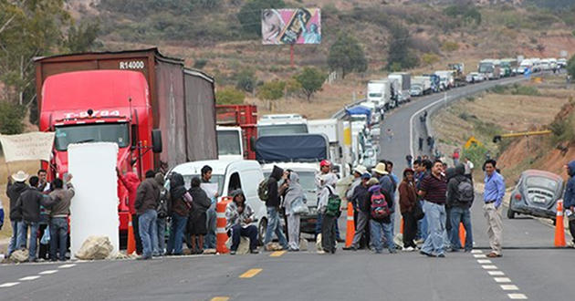 Transportistas de carga y pasajeros se unirán a paro en Oaxaca