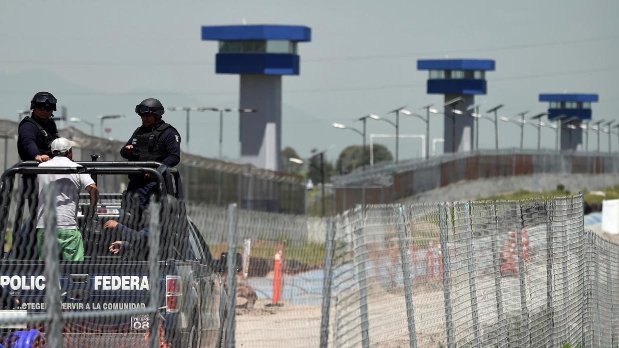 Liberan a ex directora de El Altiplano implicada en fuga de El Chapo