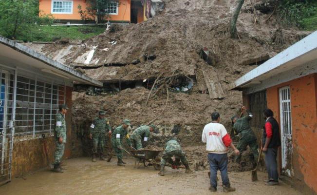 Suman 6 muertos por paso de “Earl” en Veracruz