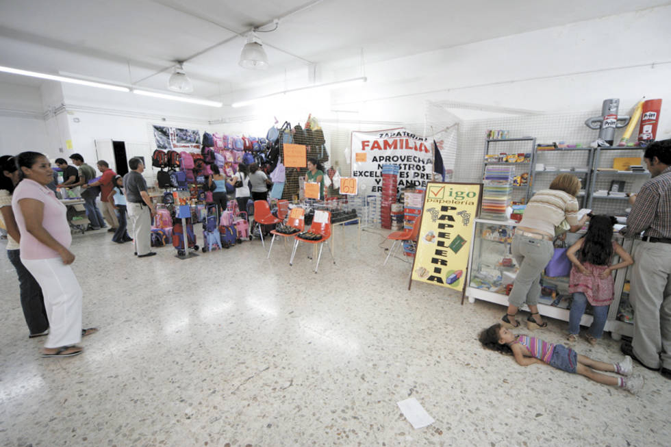 Inicia Feria de regreso a clases en Saltillo