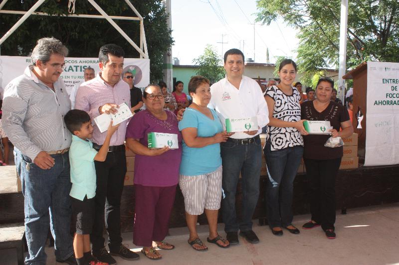 En San Pedro, se han entregado 17 mil focos ahorradores con “Ahórrate una luz”