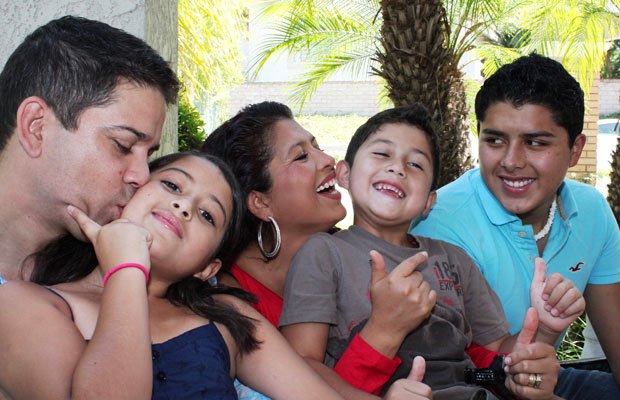 Mexicanos entre los mas felices del mundo