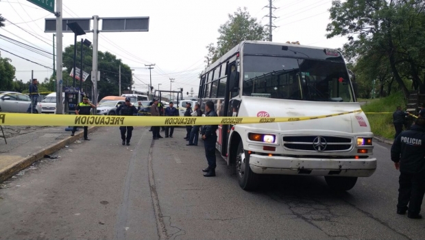 Pasajero frustra robo y mata a dos asaltantes en Naucalpan