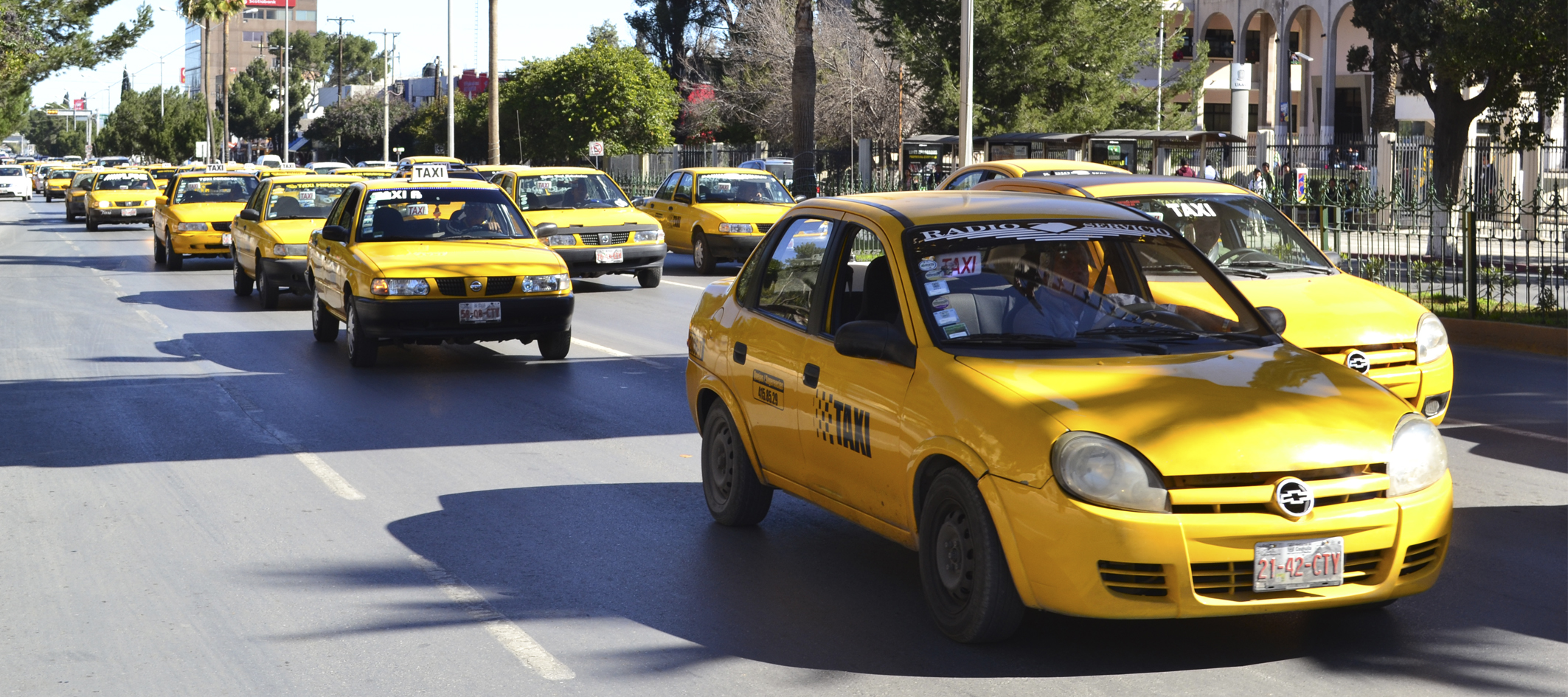 Logra municipio de Saltillo acuerdo favorable a taxistas