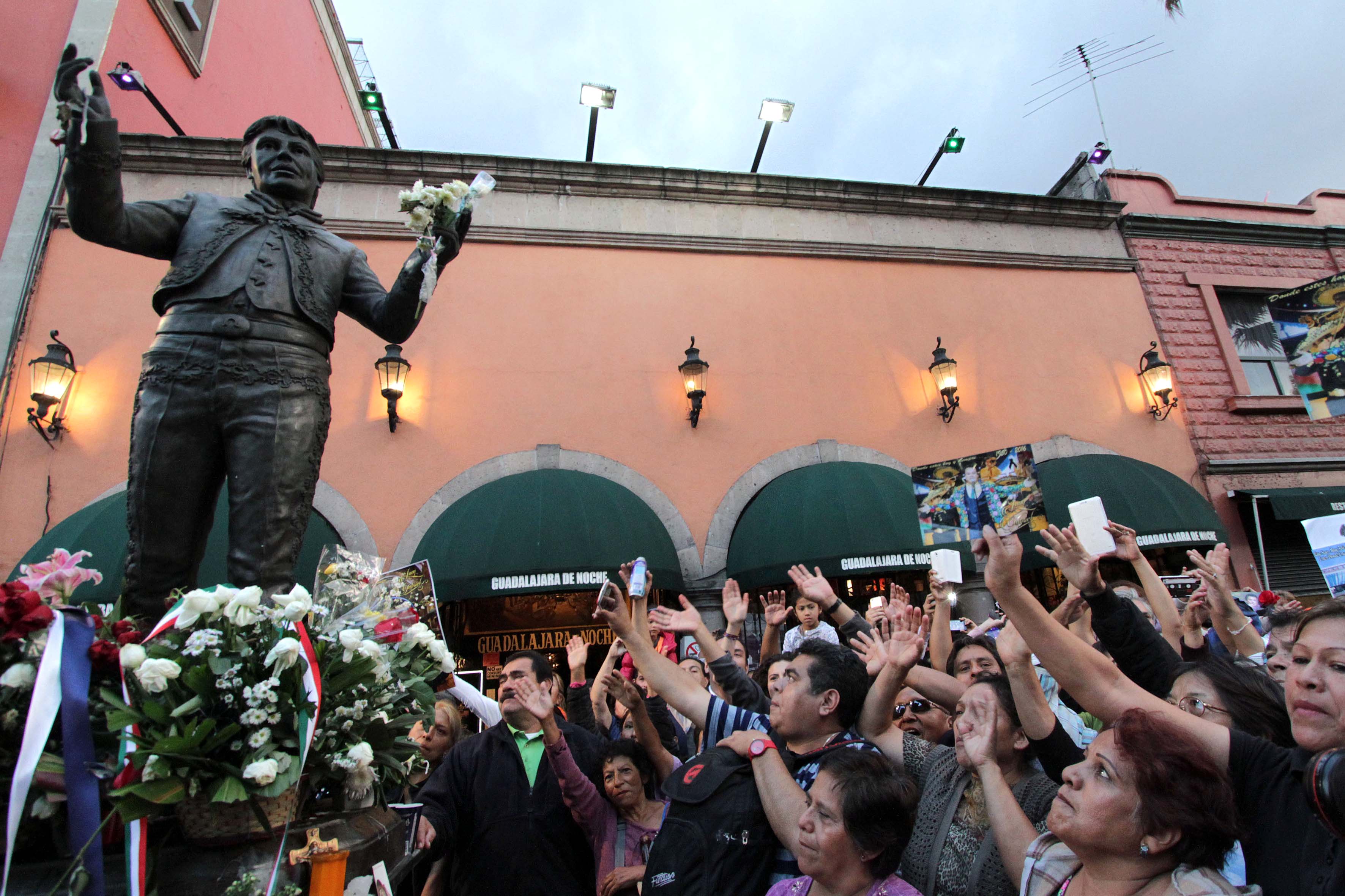 Cenizas de Juan Gabriel se quedarán en México: representante