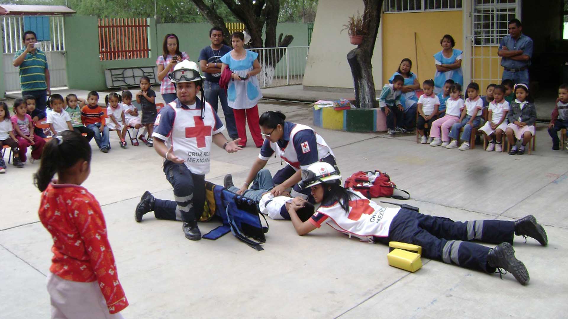 Cruz Roja capacita a niños en primeros auxilios