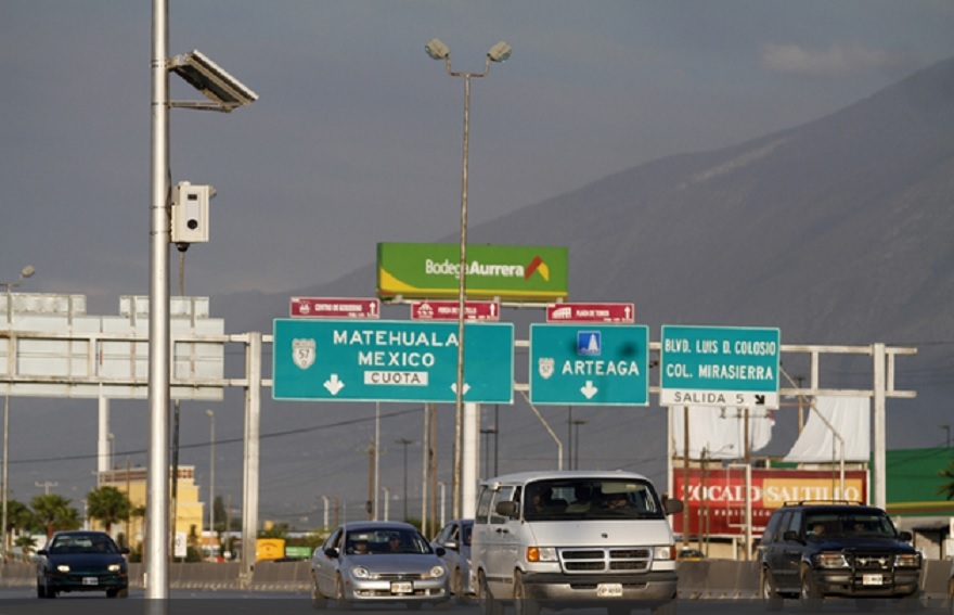 Fracasan fotomultas; pierde <br>Isidro 9 de cada 10 amparos