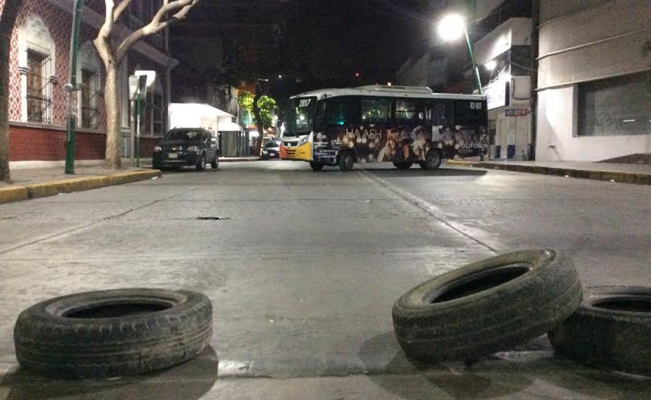 CNTE coloca barricadas en Chiapas