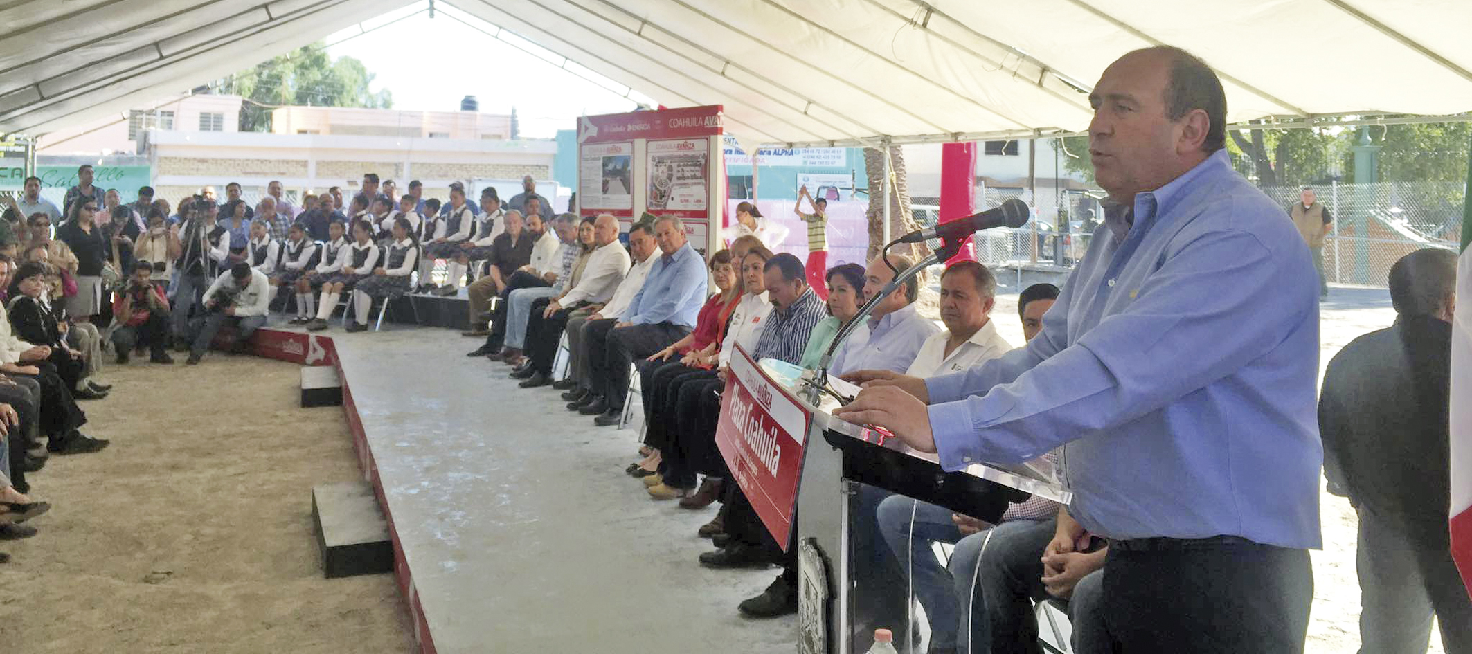 Arranca Rubén construcción <br>de Plaza Coahuila en Saltillo