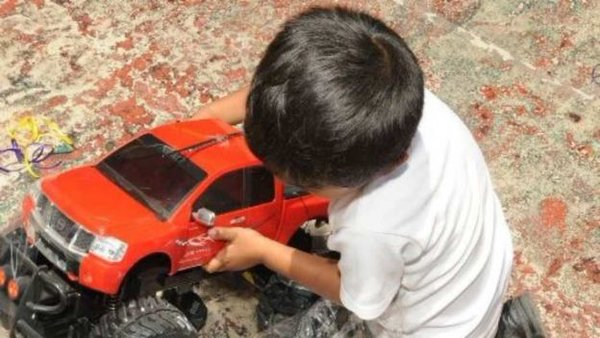 Detienen a mujer que ofrecía a su hijo de 6 años a cambio de droga