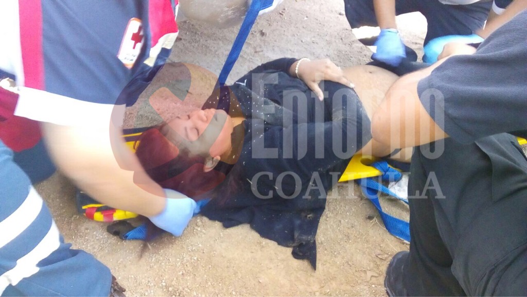 Balacean a mujer en Acuña