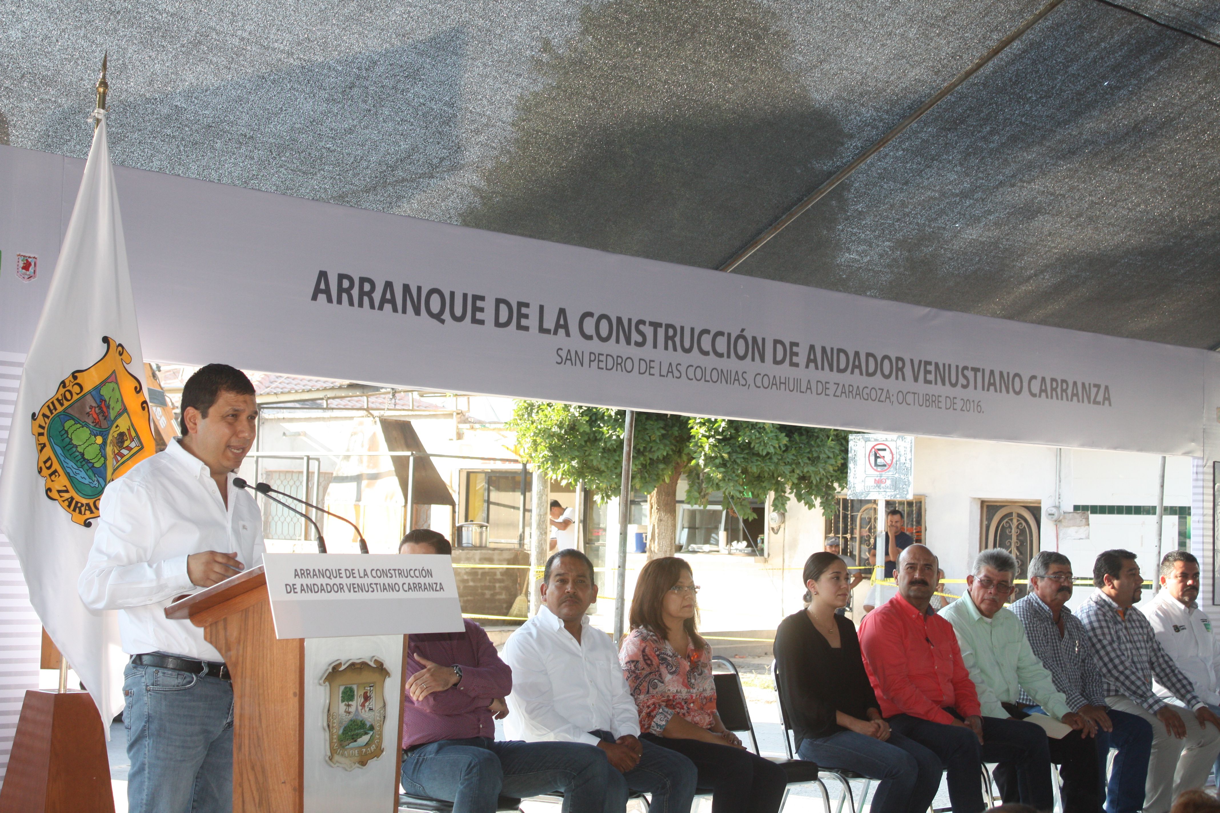 Arranca rehabilitación del andador V. Carranza en San Pedro