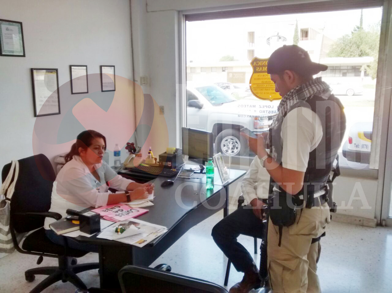 Asaltan negocio de alarmas en Rosita