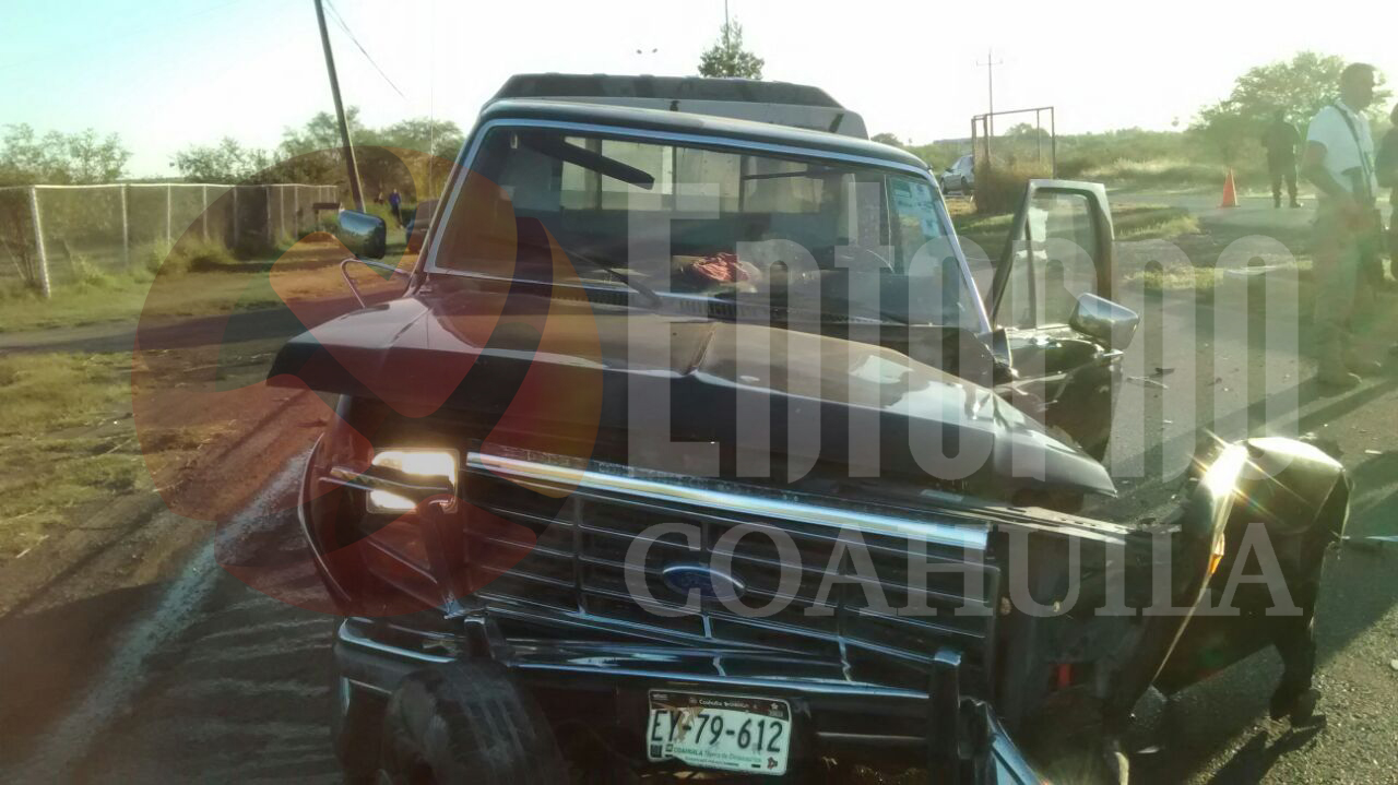 Sexagenario provoca accidente carretero por imprudente