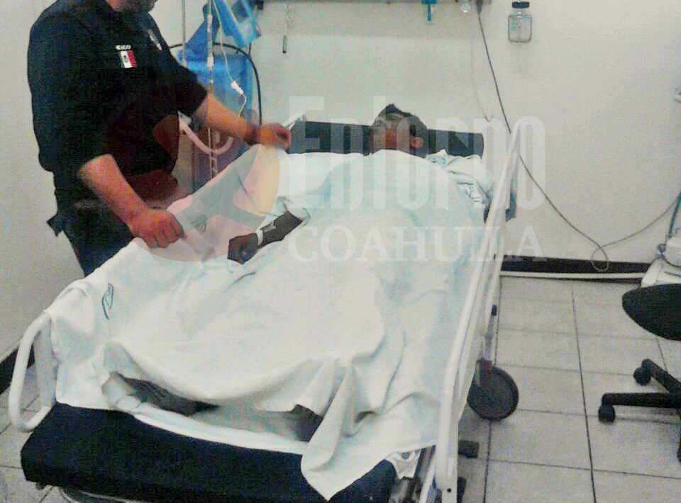 Lo golpean entre 5; termina en el hospital