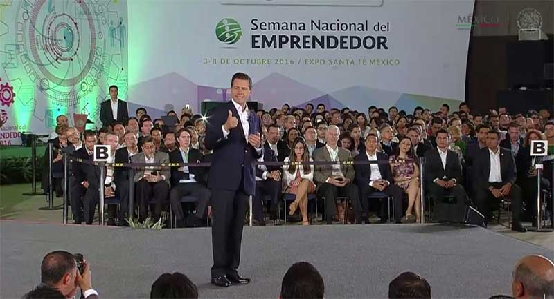 Peña Nieto destaca apoyo a jóvenes emprendedores