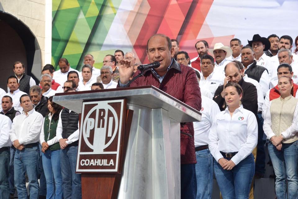Entrega Rubén Quinto Informe <br>a la militancia del PRI
