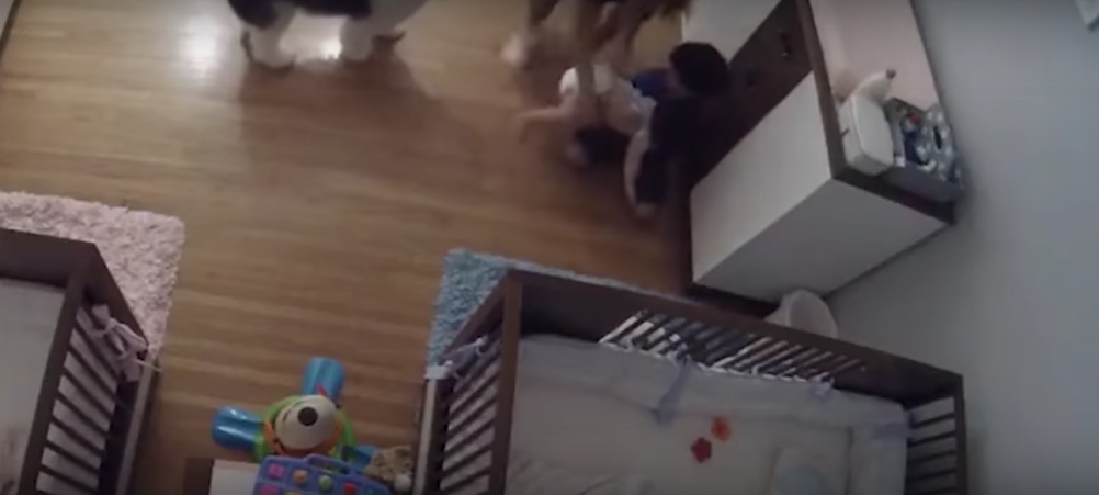 VÍDEO: Niño de 9 años salva a su hermano bebé de fuerte caída