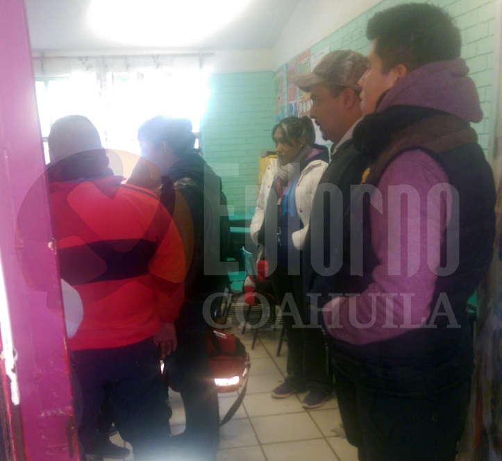 Convulsiona menor en escuela de Acuña