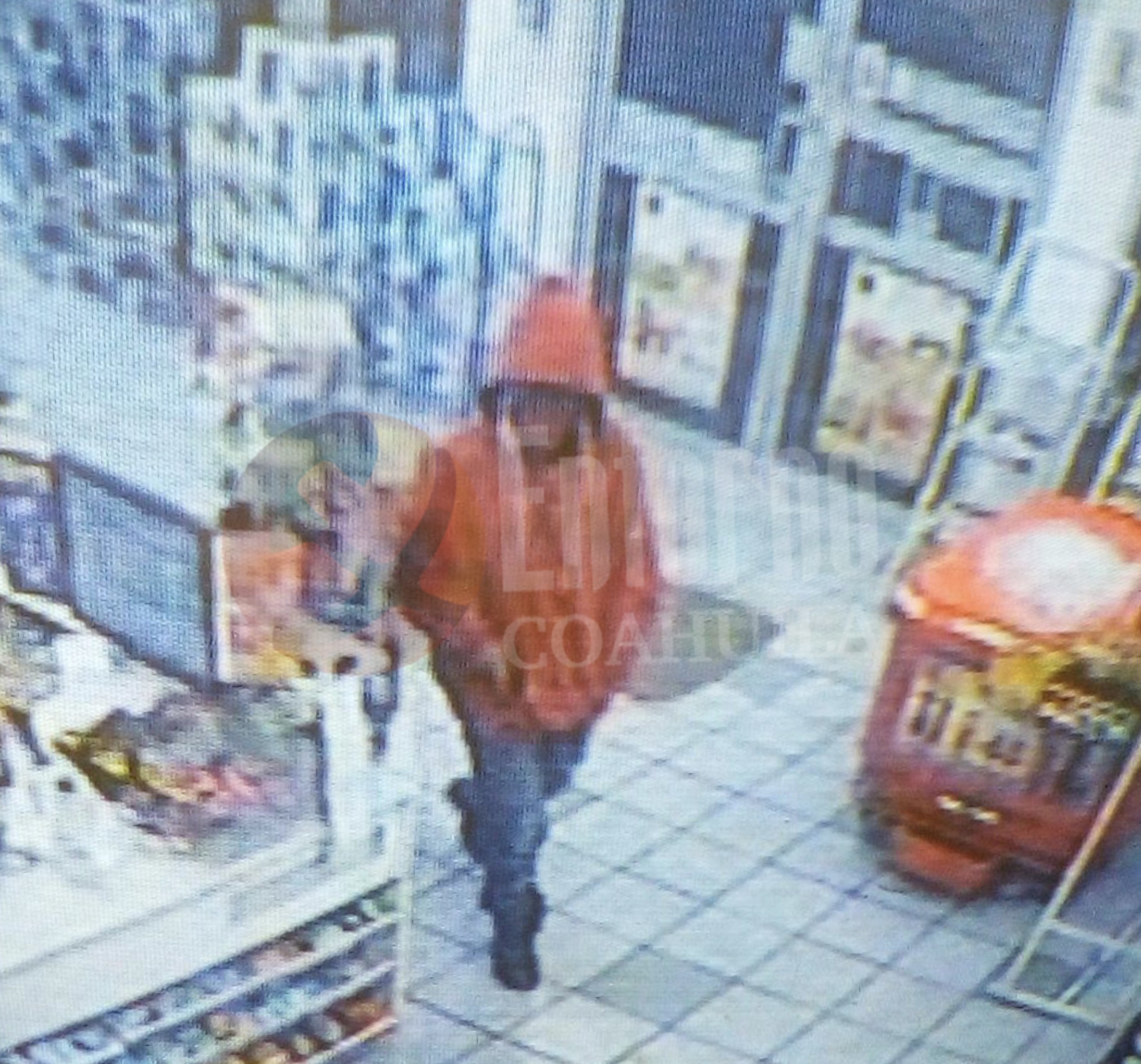 Madruga ladrón para asaltar un Oxxo en Múzquiz